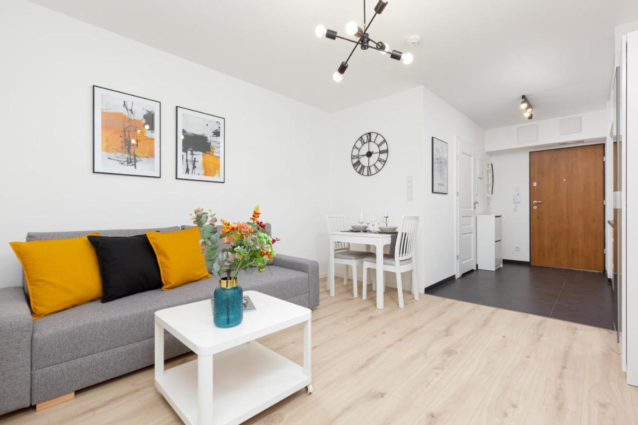 Elegancki Apartment Z Parkingiem By Noclegi Renters Варшава Екстериор снимка