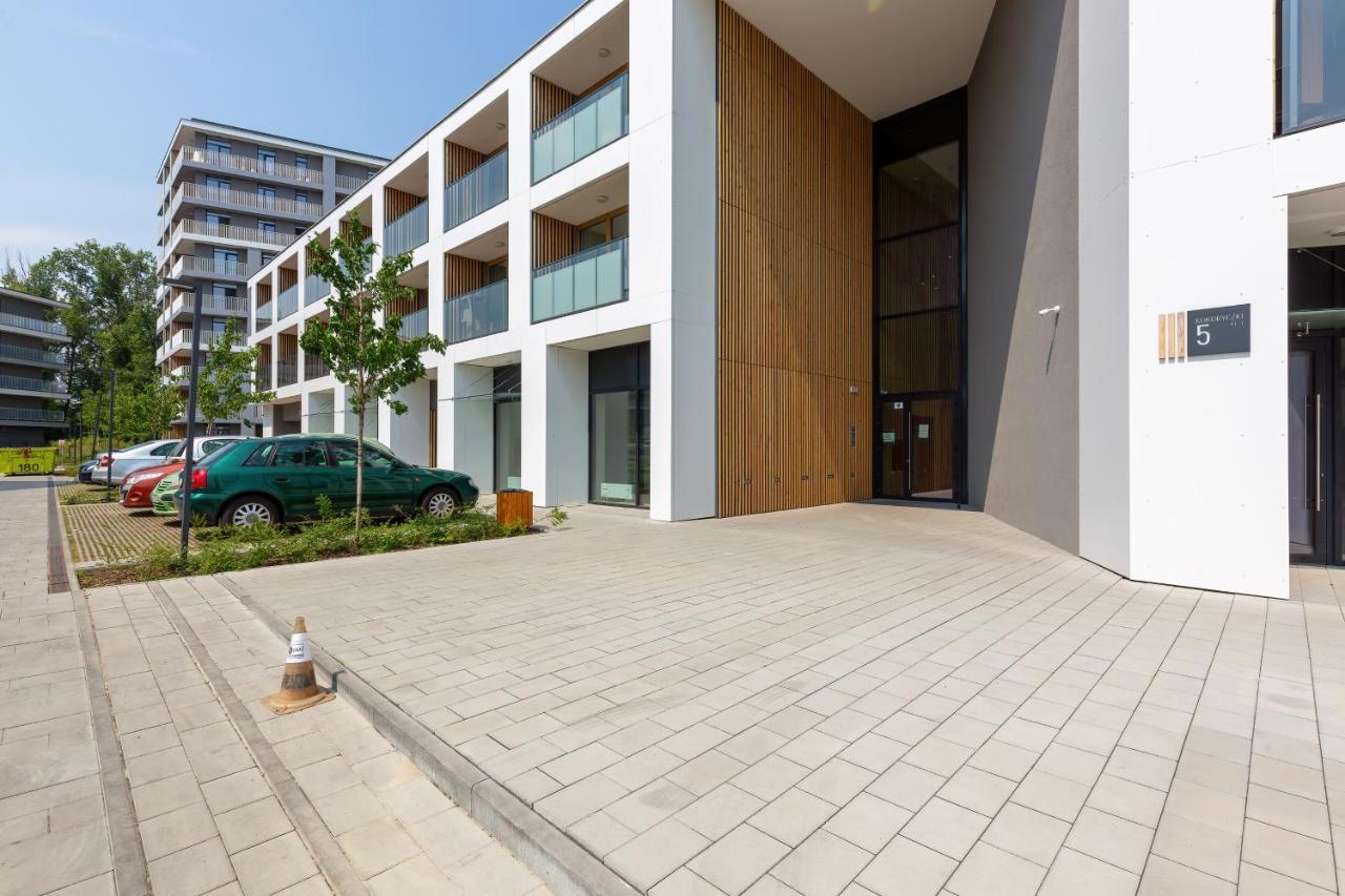 Elegancki Apartment Z Parkingiem By Noclegi Renters Варшава Екстериор снимка
